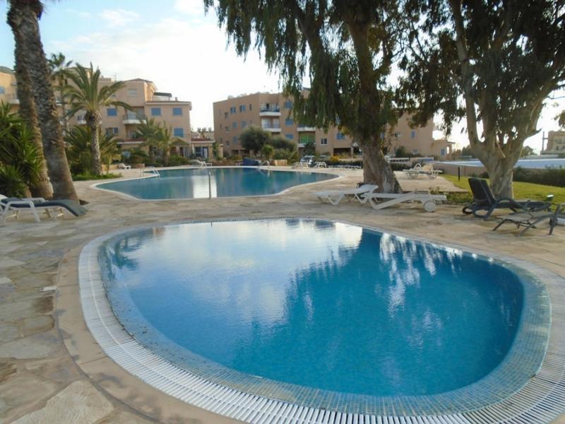 شقة King'S Palace - Spacious 2 Bed, 2 Bath With Sea And Pool Views بافوس المظهر الخارجي الصورة